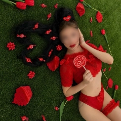 Hello Kitty tetovált szexpartner profilkép