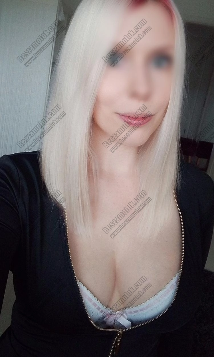 Viktória - +36 20 496 4692 - tetkos csajok foto